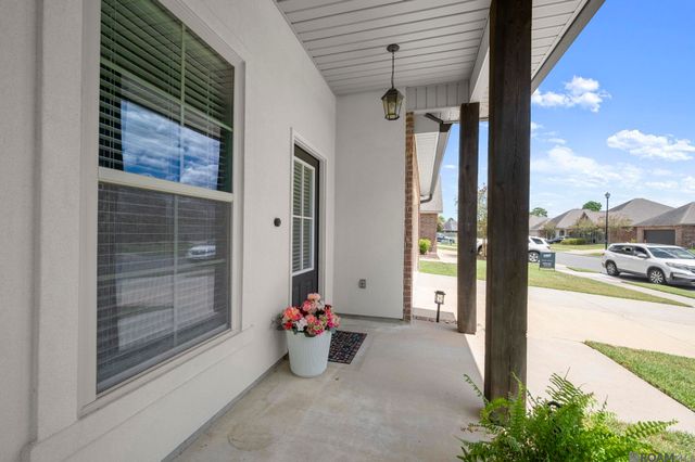 12755 Fairwood Ct, Baton Rouge, LA 70816