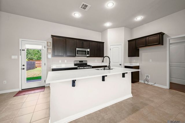 12755 Fairwood Ct, Baton Rouge, LA 70816