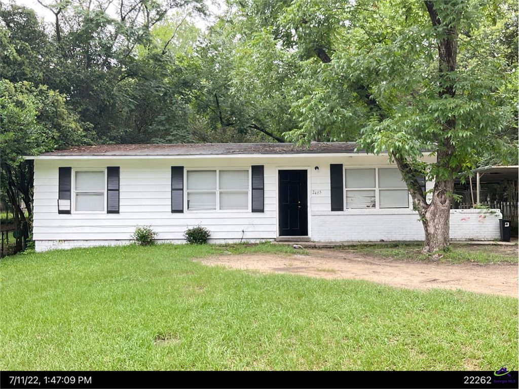 2465 Thrasher Ave, Macon, GA 31204