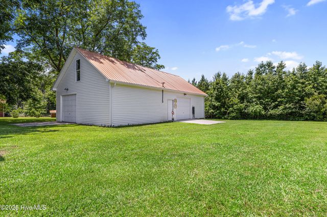 5370 Slocum Trail, Atkinson, NC 28421