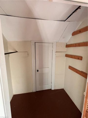 3558 Spangenberg Avenue, Clemmons, NC 27012