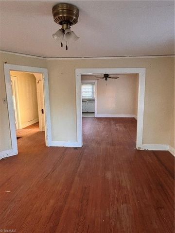 3558 Spangenberg Avenue, Clemmons, NC 27012