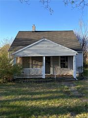 3558 Spangenberg Avenue, Clemmons, NC 27012