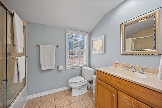 914 Central Avenue, Deerfield, IL 60015