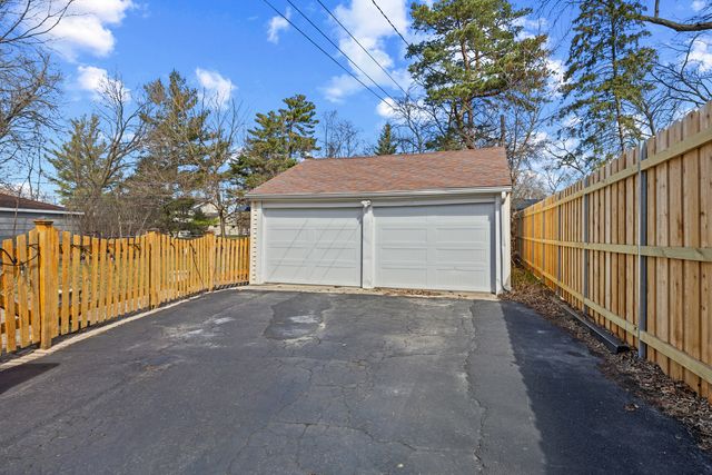 914 Central Avenue, Deerfield, IL 60015