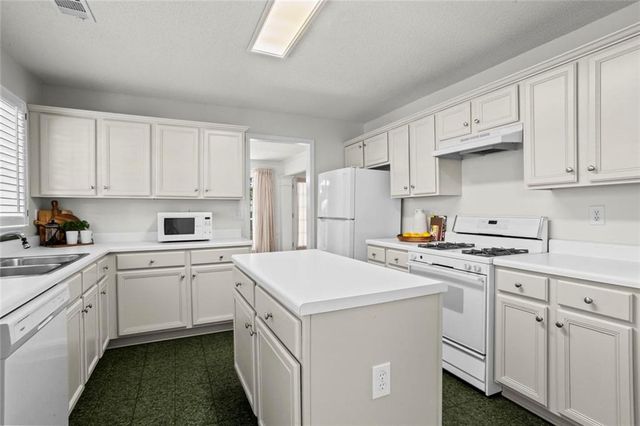 3445 Lakeheath Drive, Cumming, GA 30041