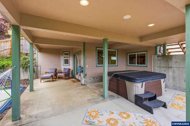 3110 NW Swan Pl, Corvallis, OR 97330