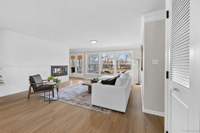 7260 Cottonwood, West Bloomfield Charter Township, MI 48322