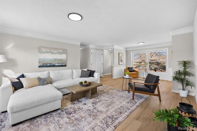 7260 Cottonwood, West Bloomfield Charter Township, MI 48322