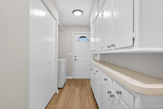 7260 Cottonwood, West Bloomfield Charter Township, MI 48322