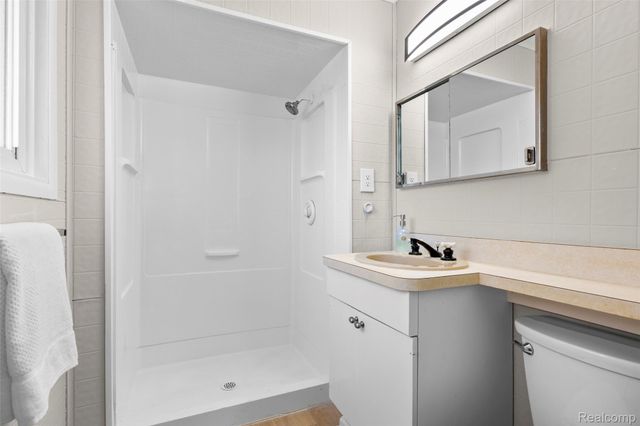 7260 Cottonwood, West Bloomfield Charter Township, MI 48322