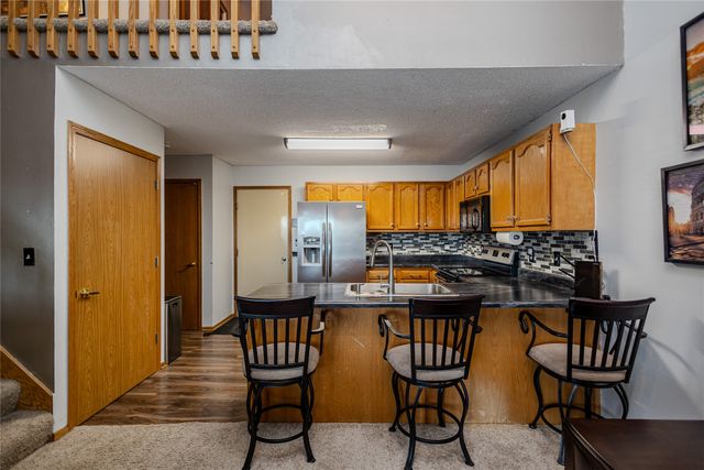 555 SE Laurel Street 6, Waukee, IA 50263