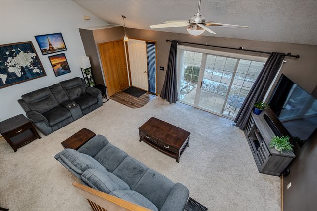 555 SE Laurel Street 6, Waukee, IA 50263