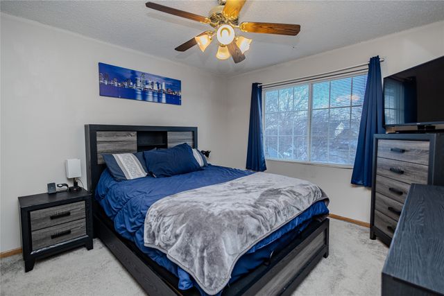 555 SE Laurel Street 6, Waukee, IA 50263