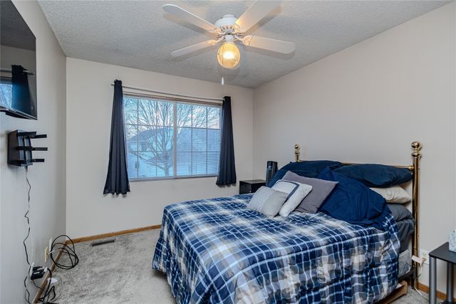 555 SE Laurel Street 6, Waukee, IA 50263