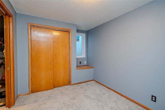 555 SE Laurel Street 6, Waukee, IA 50263