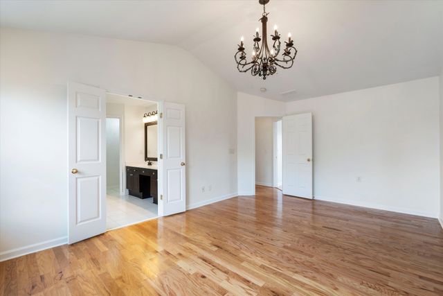 456 Old Towne Dr, Brentwood, TN 37027