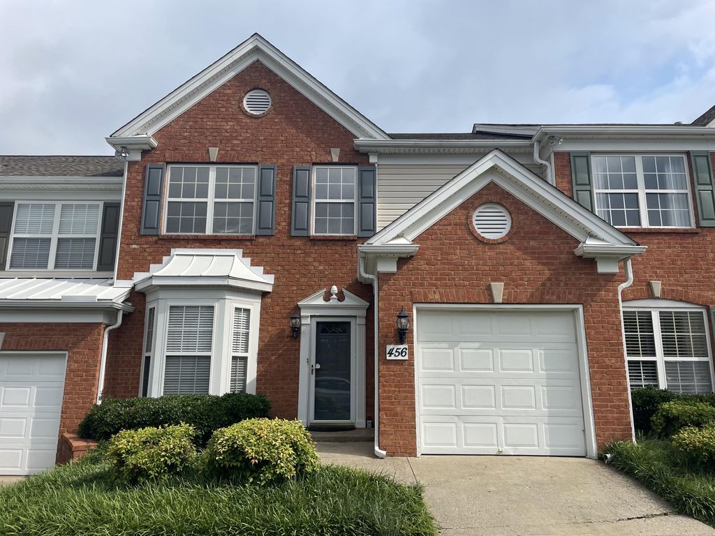 456 Old Towne Dr, Brentwood, TN 37027