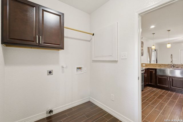 333 E Hafer Unit 102, San Antonio, TX 78214