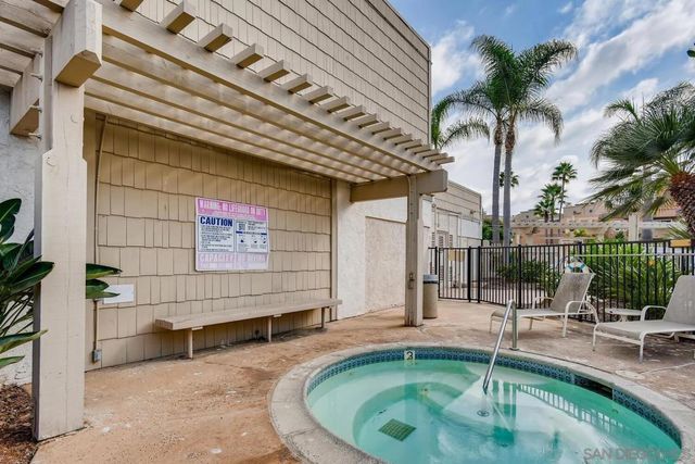 4044 Crystal Dawn Ln 103, San Diego, CA 92122
