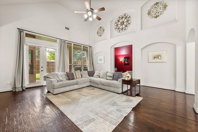 2001 Sterling Trace Drive, Keller, TX 76248