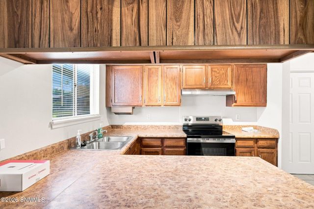 1803 Seldon Avenue, Las Cruces, NM 88001