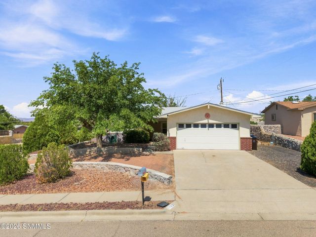 1803 Seldon Avenue, Las Cruces, NM 88001