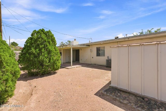 1803 Seldon Avenue, Las Cruces, NM 88001