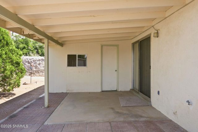 1803 Seldon Avenue, Las Cruces, NM 88001