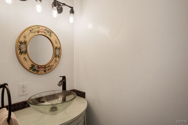 213 Euclid Drive, Manlius, NY 13066