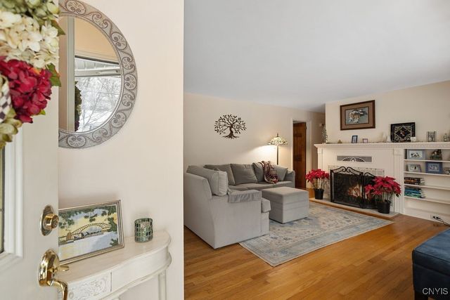 213 Euclid Drive, Manlius, NY 13066