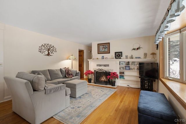 213 Euclid Drive, Manlius, NY 13066