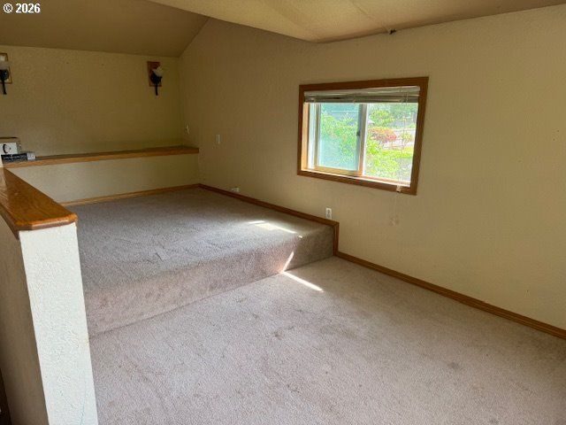 219 FEDERAL Ln, Eugene, OR 97404