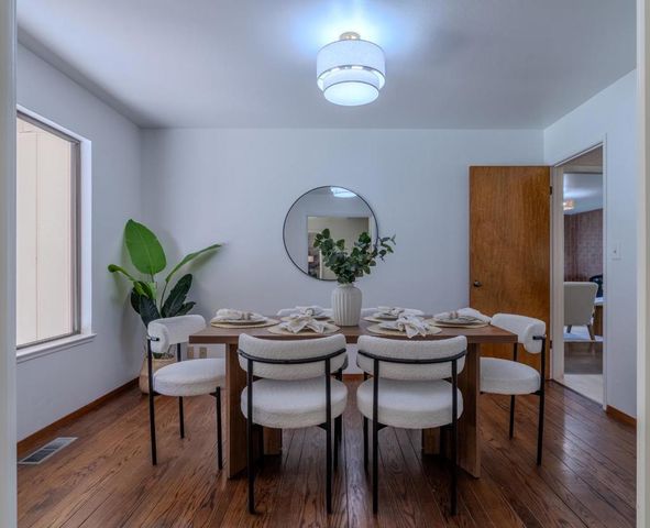 2 Valleywood Court, Pacifica, CA 94044