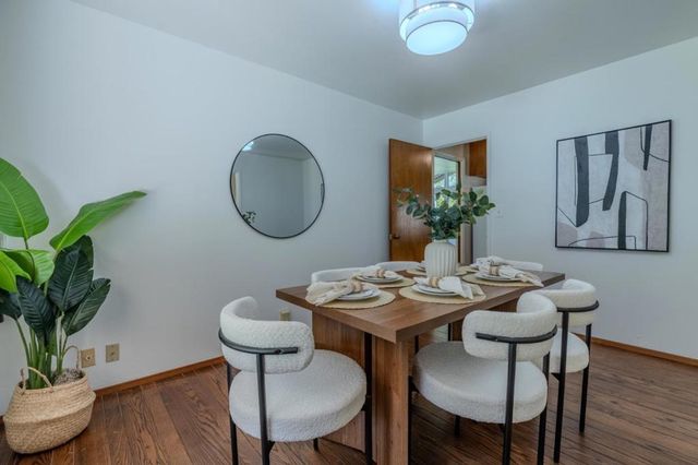 2 Valleywood Court, Pacifica, CA 94044