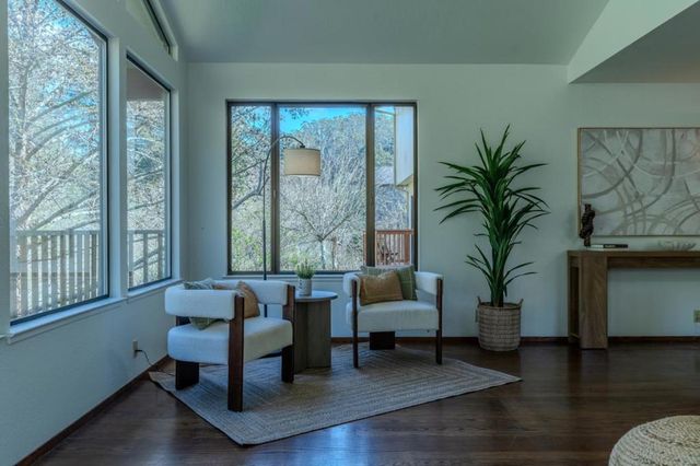 2 Valleywood Court, Pacifica, CA 94044