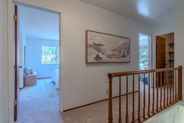 2 Valleywood Court, Pacifica, CA 94044