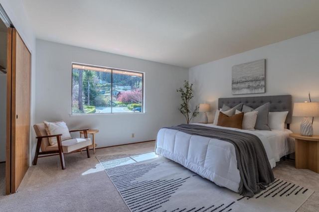 2 Valleywood Court, Pacifica, CA 94044