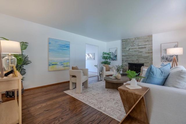 2 Valleywood Court, Pacifica, CA 94044