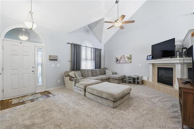 8015 N Kensington Avenue, Kansas City, MO 64119