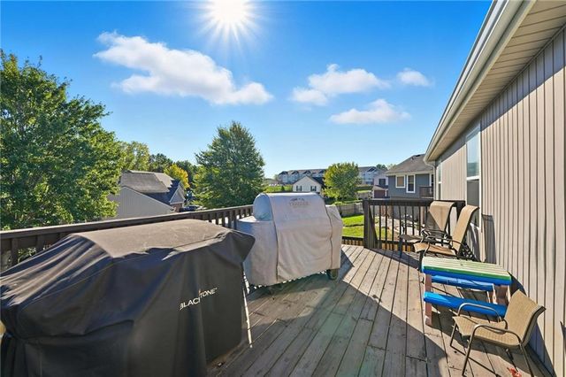 8015 N Kensington Avenue, Kansas City, MO 64119