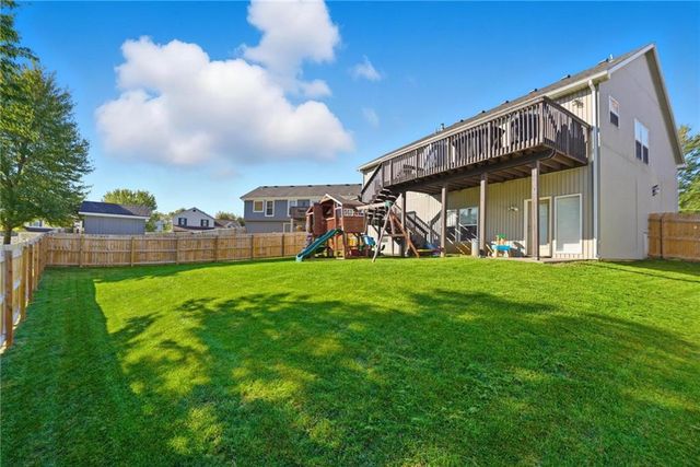 8015 N Kensington Avenue, Kansas City, MO 64119