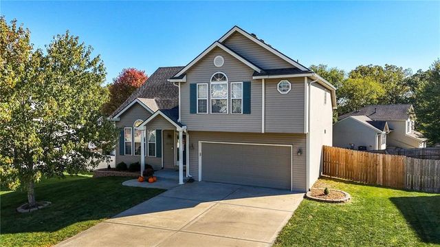 8015 N Kensington Avenue, Kansas City, MO 64119