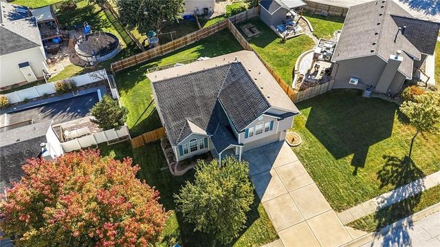 8015 N Kensington Avenue, Kansas City, MO 64119