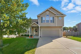 8015 N Kensington Avenue, Kansas City, MO 64119