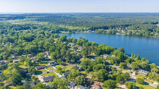 1703 Redwood, Moncks Corner, SC 29461