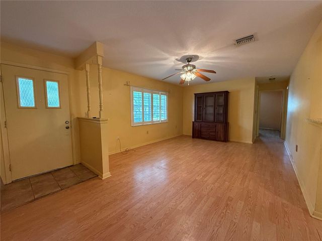 474 WINNERS CIRCLE, Lady Lake, FL 32159