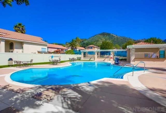 8754 Gracilior Pl, Escondido, CA 92026