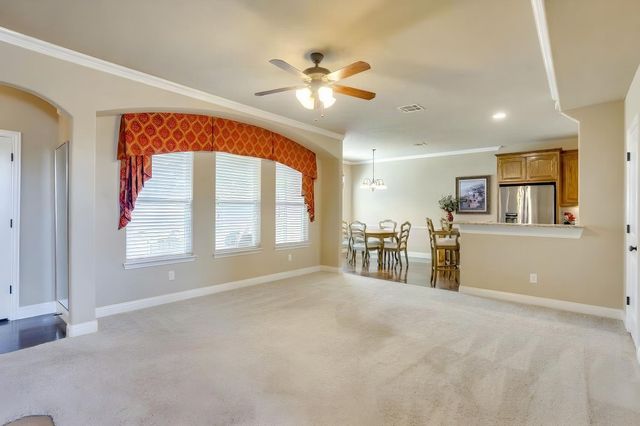 10521 N Haven Drive, Benbrook, TX 76126