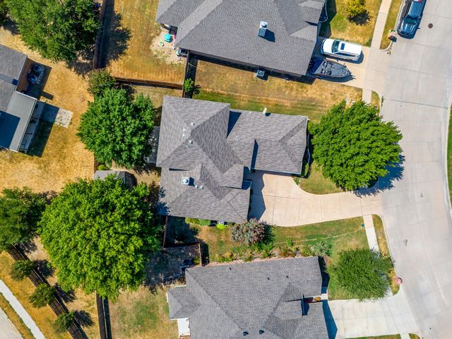 10521 N Haven Drive, Benbrook, TX 76126